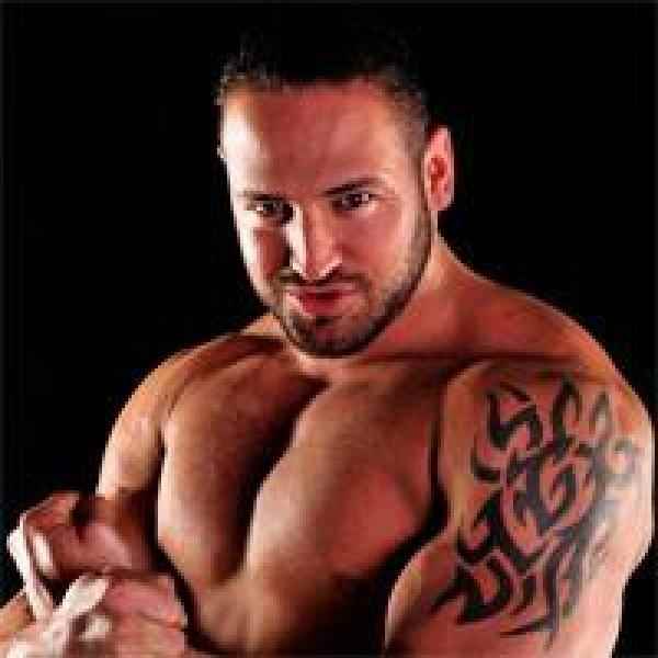 Wrestler Chris Raaber (Chris  Raaber)