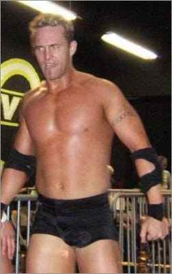 Wrestler Derrick Neikirk (Derek  Neikirk)