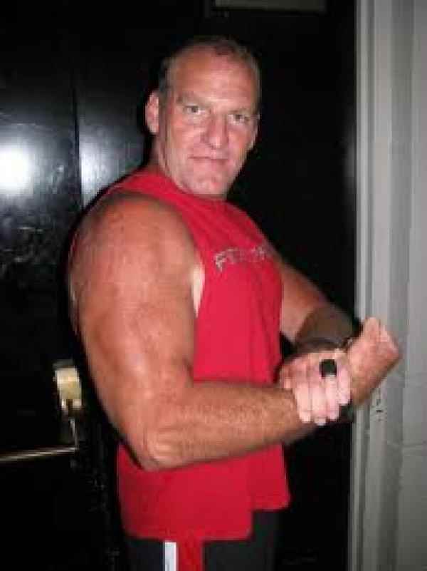 Wrestler Steve Armstrong (Steve  James)