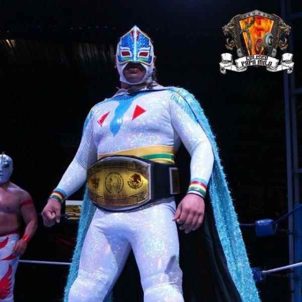 Wrestler Mascara Sagrada Jr. (Hugo Torres Zapp)