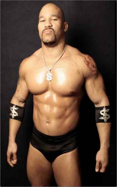 Wrestler Dirty Money (Jermaine  Robinson)