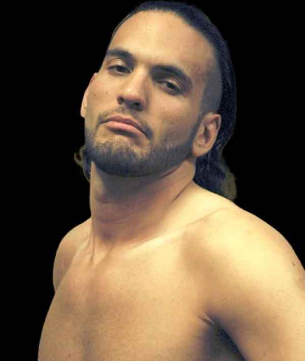 Wrestler Raul LaMotta (Aaron  LaMotta)